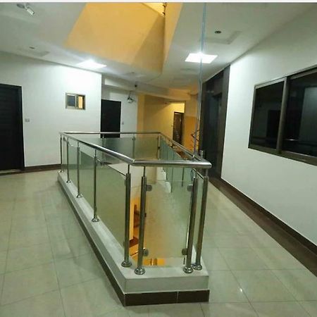 Hotel Multan Continental Eksteriør bilde