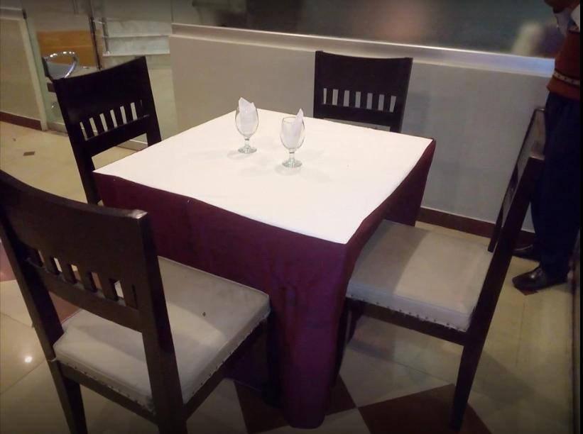 Hotel Multan Continental Eksteriør bilde