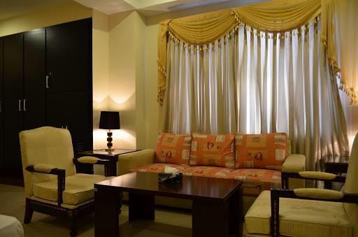 Hotel Multan Continental Eksteriør bilde